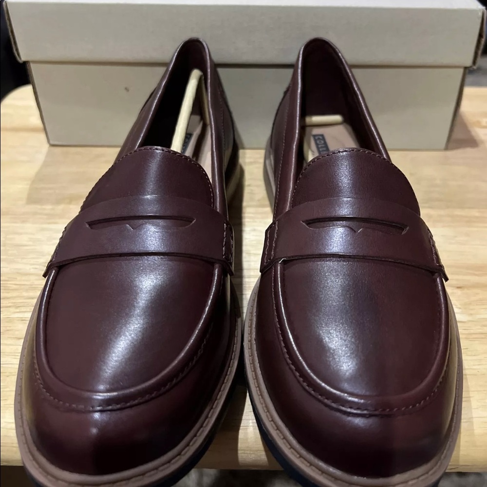 Clarks Pennie Loafers sz 8.5 New In Box